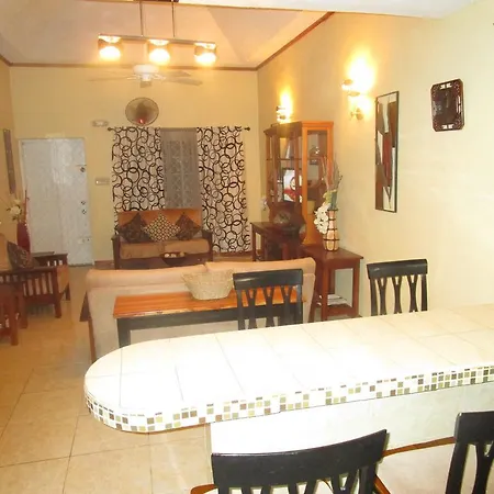 The Residence Portmore Apartments Exterior photo
